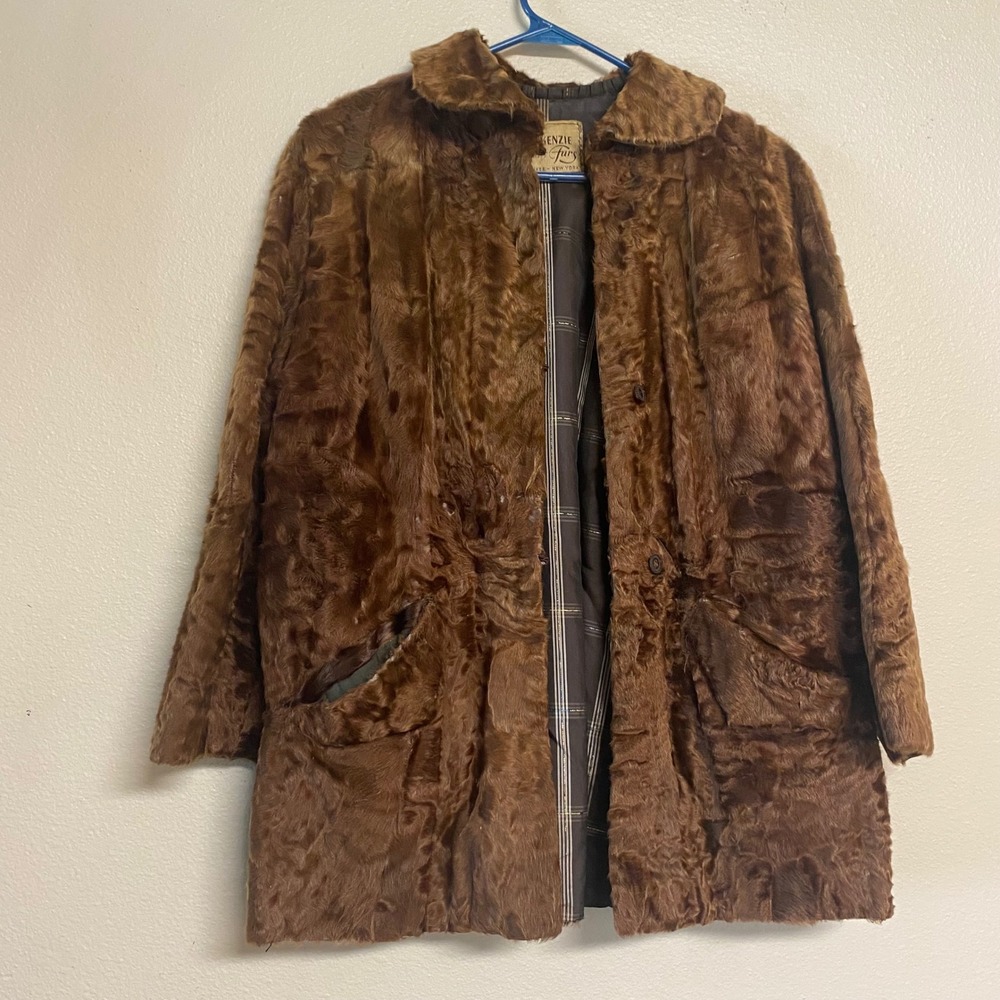 Vintage Mackenzie Furs Brown Mouton Fur Coat Jacket Milwaukee New York